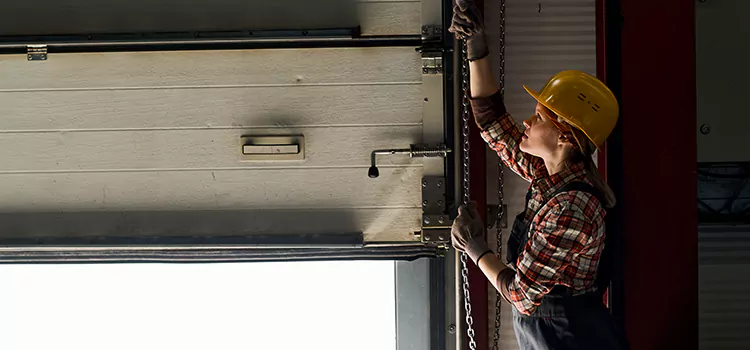 Addressing Common Garage Door Stoppage Issues in Sanford, FL