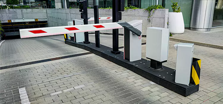 Custom Gate Design & Integration Sanford
